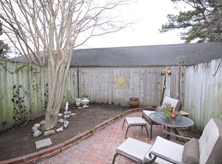 5868 Roxbury Dr, Memphis, TN 38119