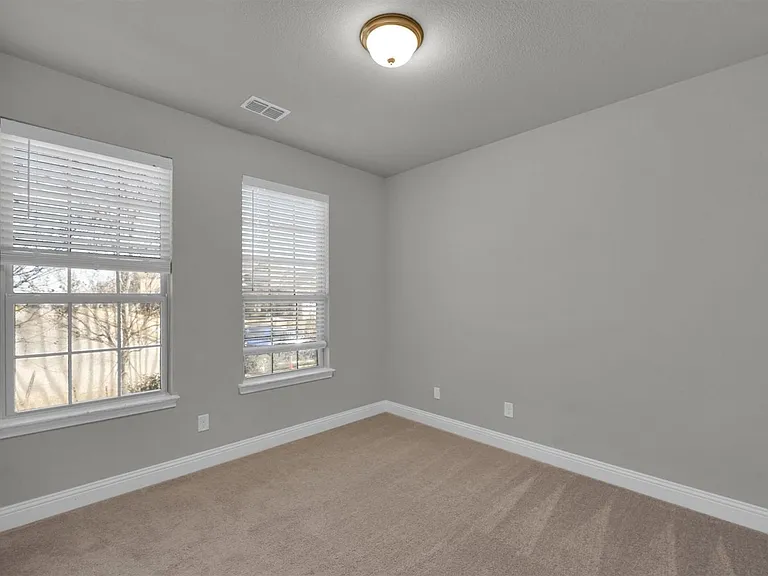6401 Longhorn Herd Ln — Photo 3