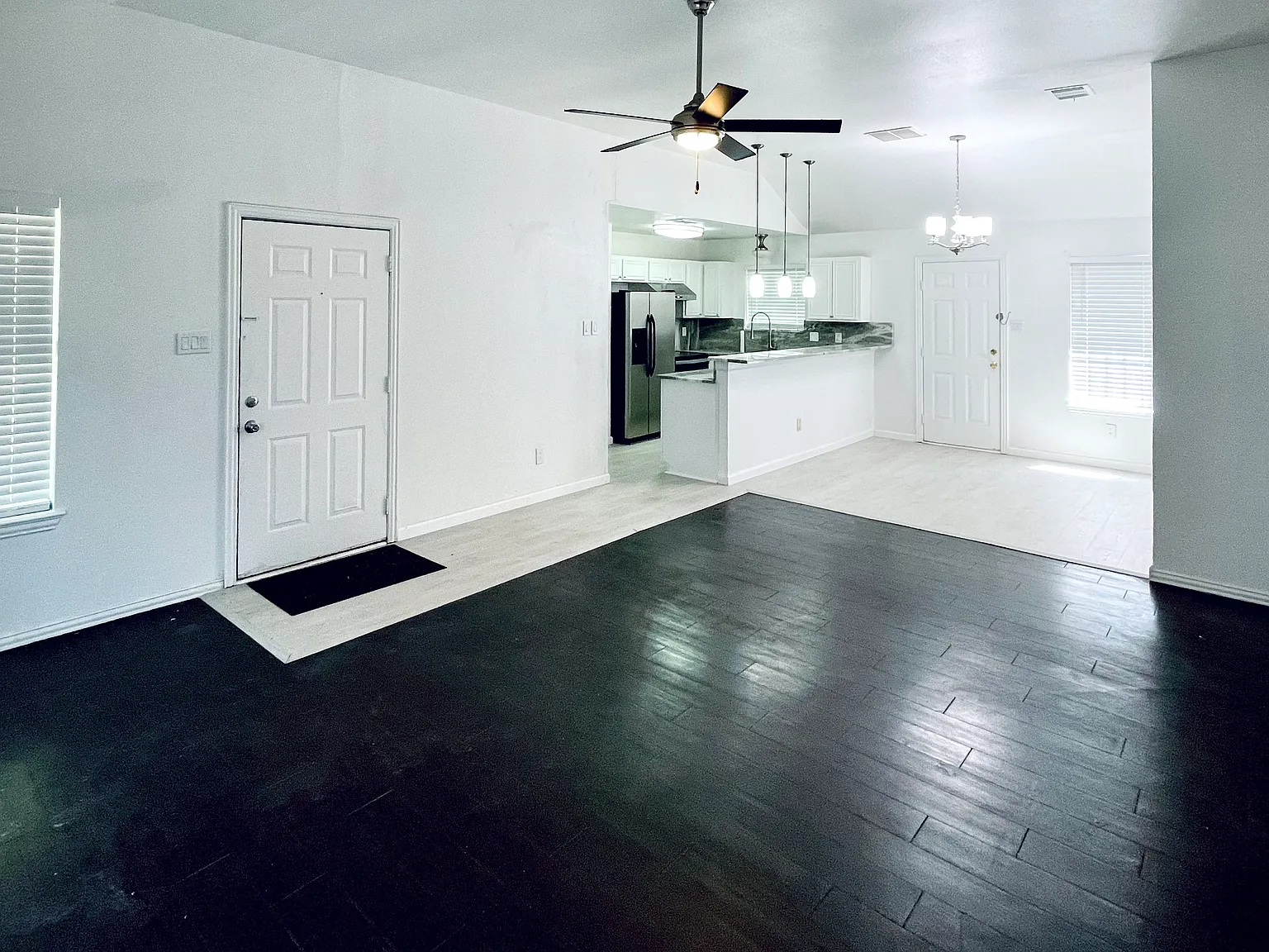 2719 Exline St — Photo 4
