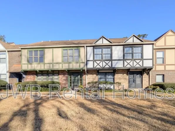 8159 Sutton Pl N, Jacksonville, FL 32217