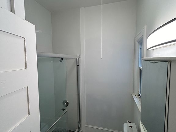 5th image of 1593 McAllister St APT 201