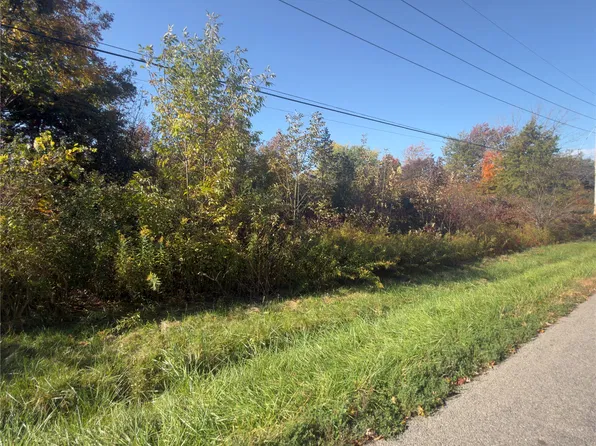 Pagan Rd, Erie, PA 16509