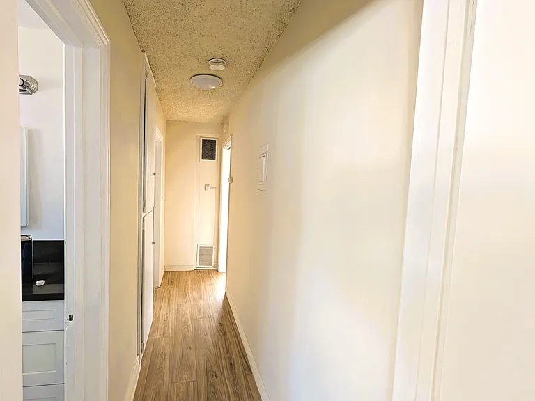 6658 Wilkinson Ave #5 — Photo 6
