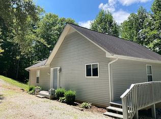 332 Pearl Dr, La Follette, TN 37766