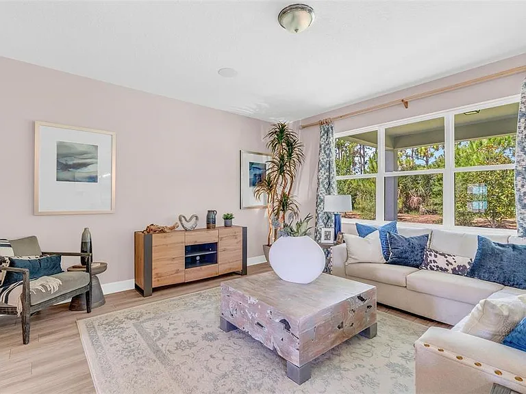 2729 Sanctuary Dr — Photo 9