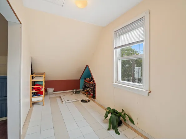 393 Fairmount Avenue image 28 of 41