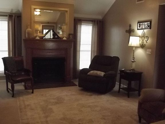3rd image of 8115 E Admiral Doyle Dr