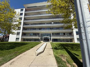 363 Lakeshore Rd E #208, Mississauga, ON L5G 1H7