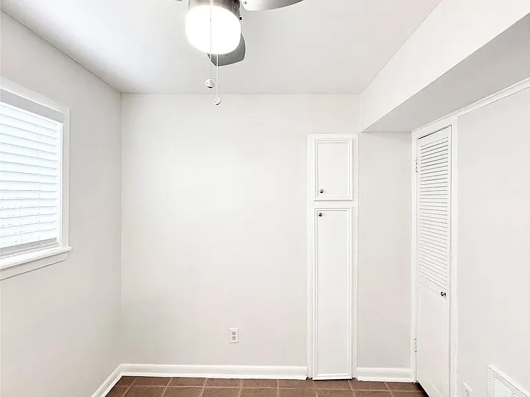 1141 N Durham Dr #18 — Photo 5