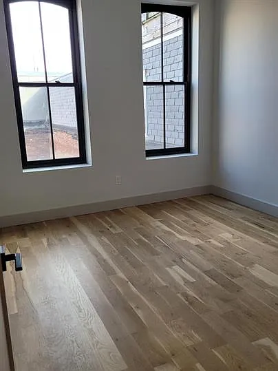 299 Main St #5 — Photo 3
