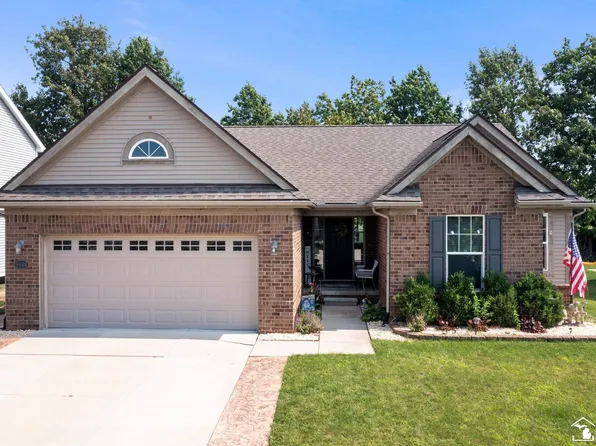 9448 Olde Hickory Ln, Newport, MI 48166