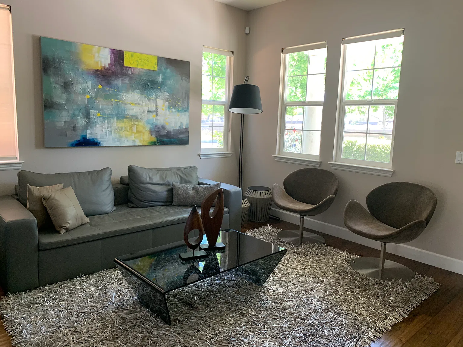 4 bed, 2.5 bath, 2235 sqft, $6,500 — Photo 3