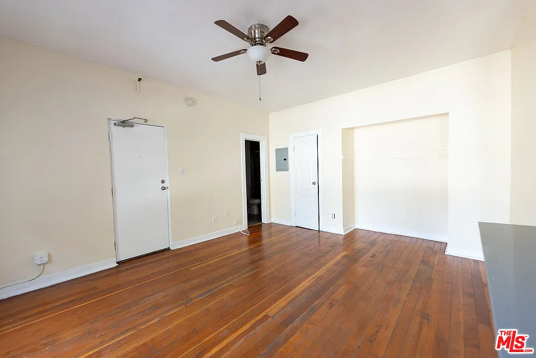 Studio, 1.0 bath, 450 sqft, $1,445 — Photo 3