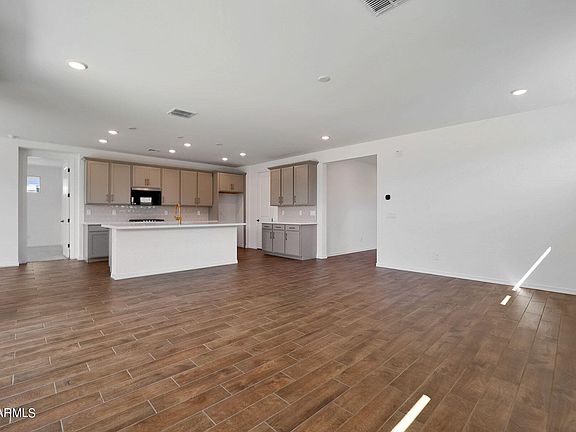 4th image of 4329 W Nora Drive W