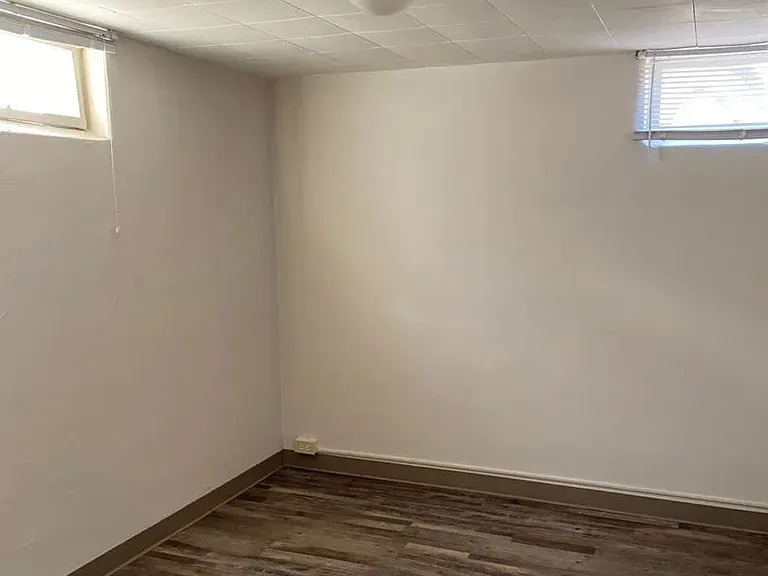 605 W University Ave — Photo 6