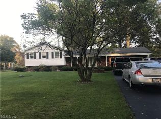 10585 Durkee Rd, Grafton, OH 44044