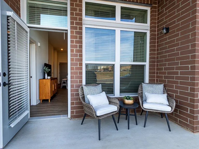 Altitude Raleigh Apartments — Photo 15
