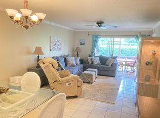 7707 Jewel Ln APT 102, Naples, FL 34109