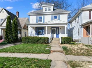 1921 S 7th St, Springfield, IL 62703