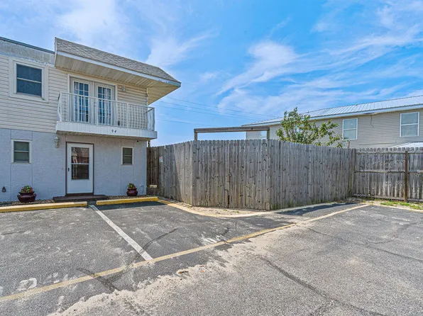 734 Legion Dr APT 94, Destin, FL 32541