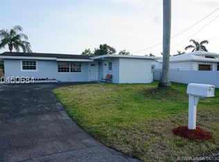 5640 SW 56th St, Davie, FL 33314