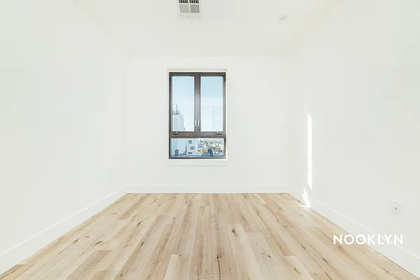 Rented by Nooklyn NYC LLC | media 78