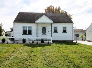 240 Renee Dr, Struthers, OH