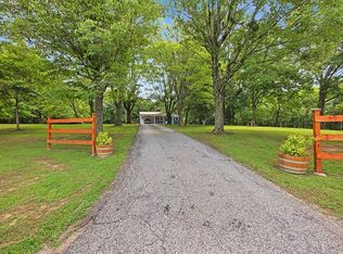 2233 Old McKenzie Hwy, Paris, TN 38242