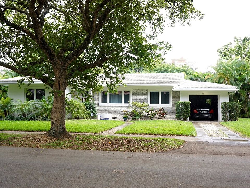 1st image of 300 Candia Ave