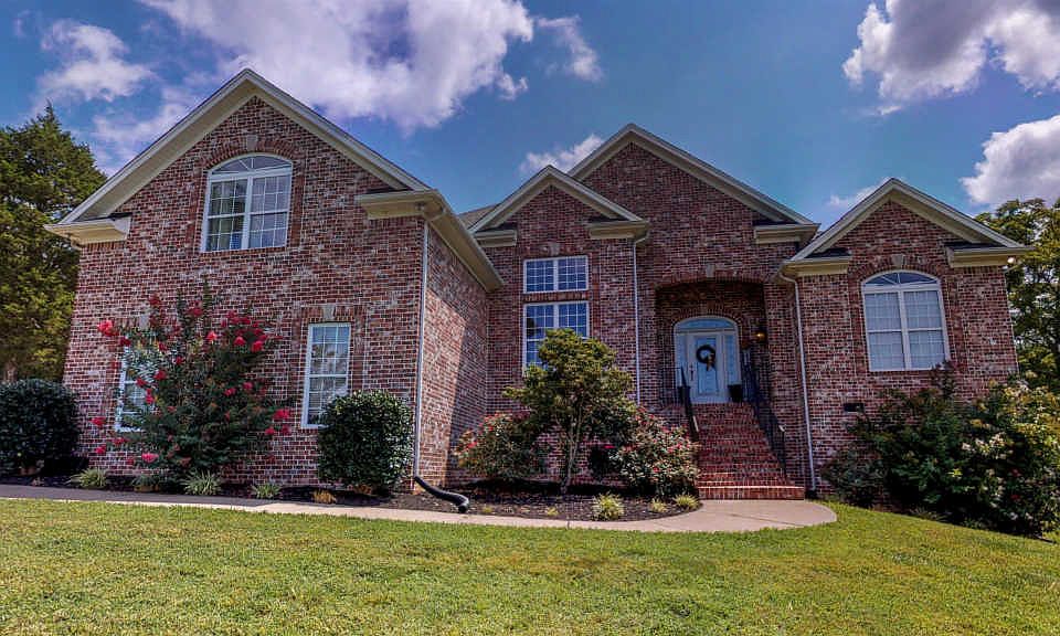 1st image of 408 Kirk Ln