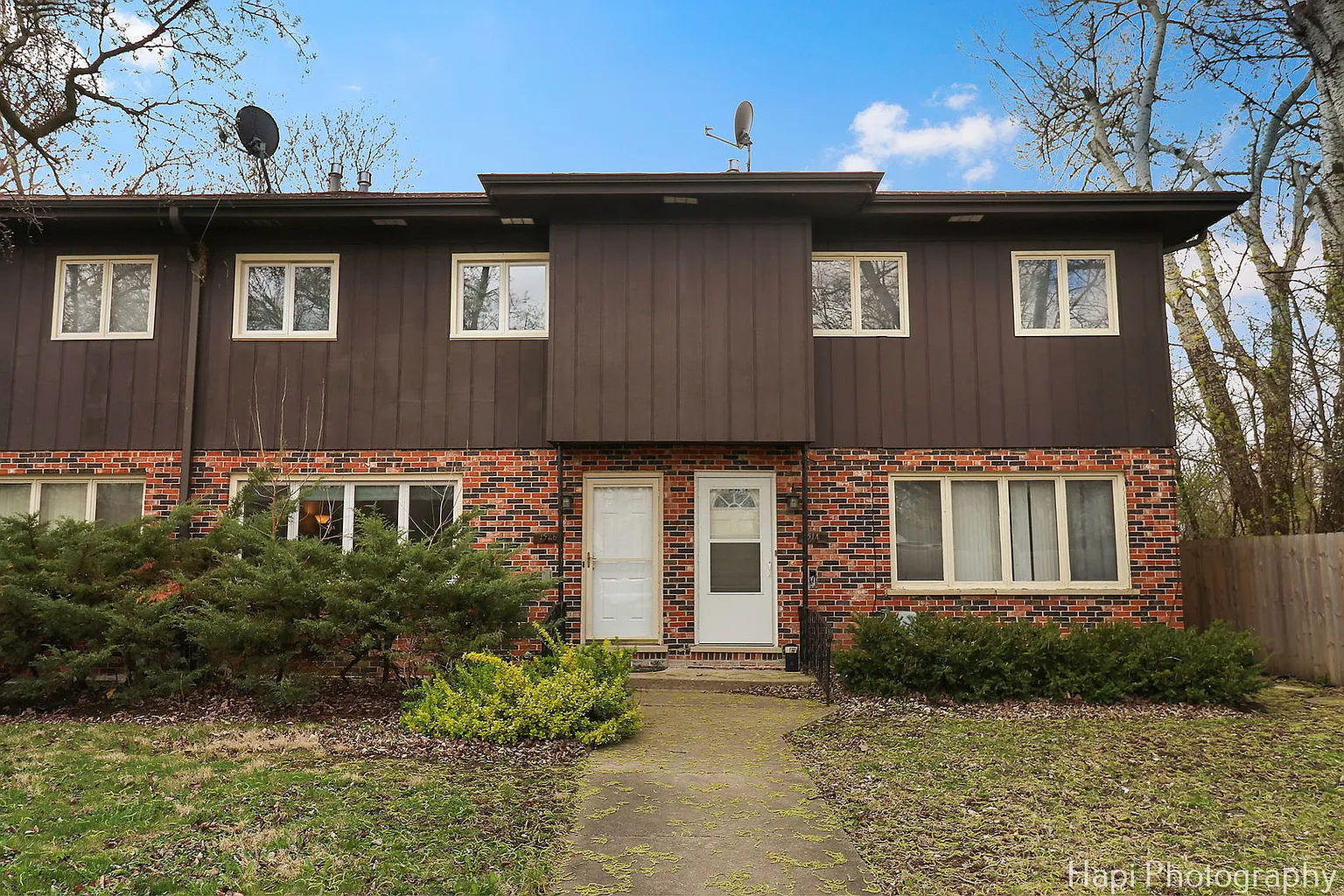 1516 Shermer Rd photo 1
