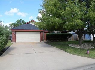 911 Garden View Dr, Georgetown, TX 78628