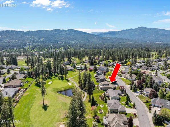 744 N Dundee Dr, Post Falls, ID 83854