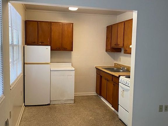 4th image of 2901 NW 14th St APT 2