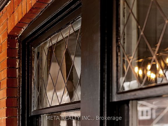 5th image of 176 Gainsborough Rd