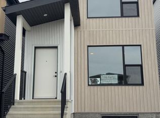 7446 Klapstein Cres, Edmonton, AB T6W0A6