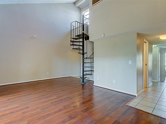 4th image of 4711 Puritan Cir #722