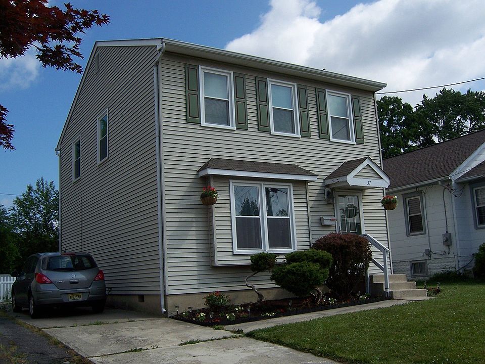 37 Valley Road