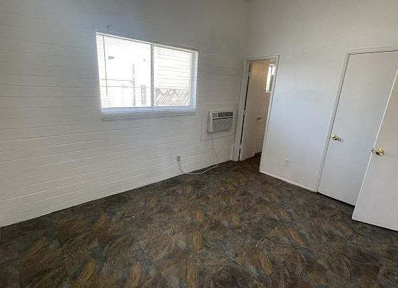 5th image of 2750 N Balboa Ave APT 5101