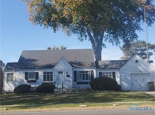 909 Clifton Blvd, Toledo, OH 43607