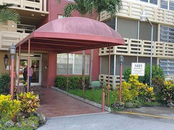 2nd image of 1401 NE Miami Gardens Dr APT 797