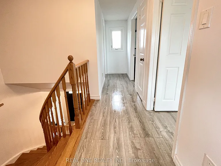 19 Blair Cres — Photo 28
