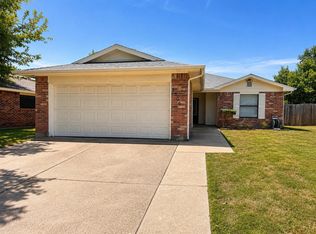 5306 Pampas Ct, Arlington, TX 76018
