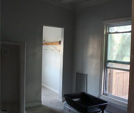 3rd image of 2001 Quincy St S
