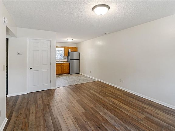 4th image of 105 Bearwood Dr APT I