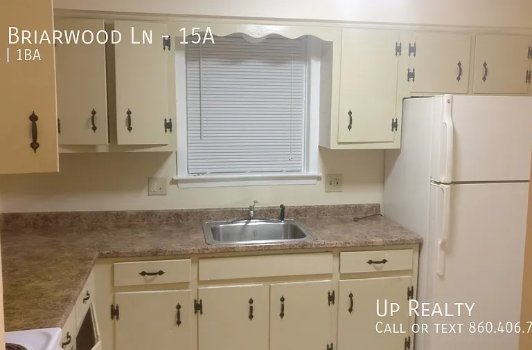 40 Briarwood Ln #15A — Photo 12