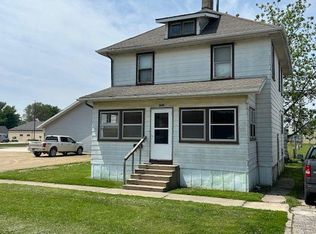 1218 15th St, Eldora, IA 50627