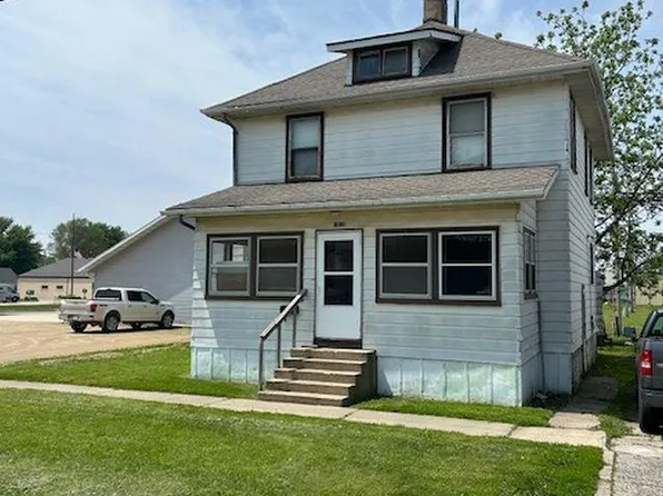 1218 15th St, Eldora, IA 50627