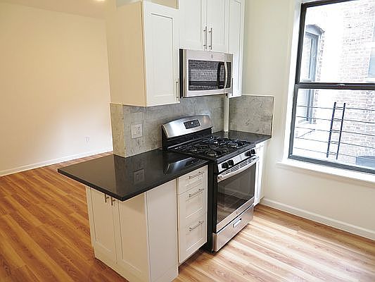 3rd image of 507 W 147th St Floor 202-5