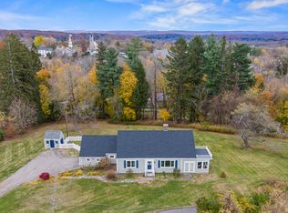 3 Topside Ln, Newtown, CT 06470